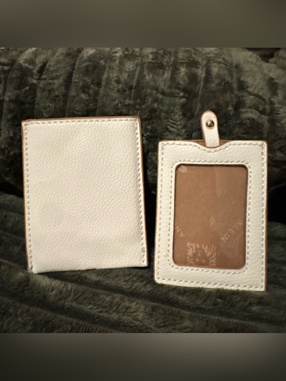 Anne Klein 2-Piece Card Case & ID Holder Set – Cream/Off-White